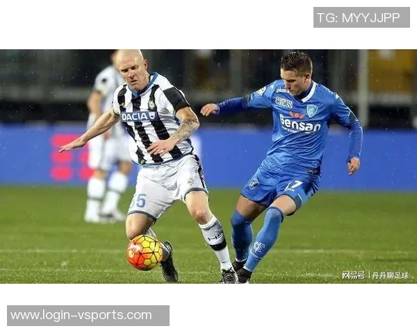 足球场上尿的尴尬瞬间如何影响比赛氛围与运动员表现的深度探讨 足球场上尿的尴尬瞬间如何影响比赛氛围与运动员表现的深度探讨